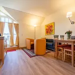 Komfort Appartement mit 2 Schlafzimmern und Balkon im Dachgeschoss 012